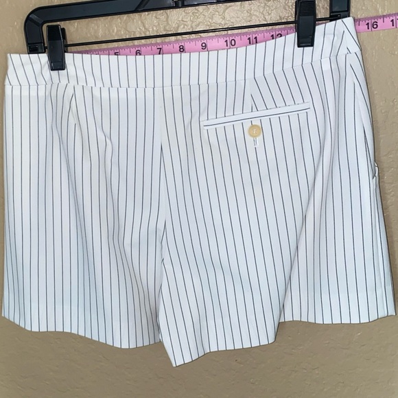 New BCBGMaxAzria matching pinstripe blazer and shorts set - Picture 13 of 13